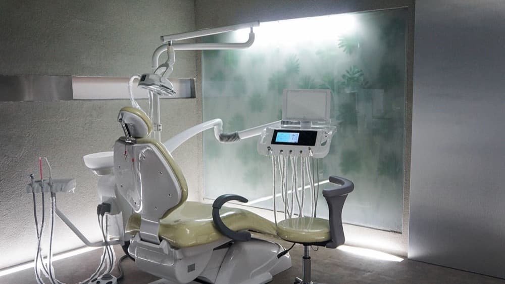 Teeth Whitening in Kuta: Cost, Safety, and How Long Results Last