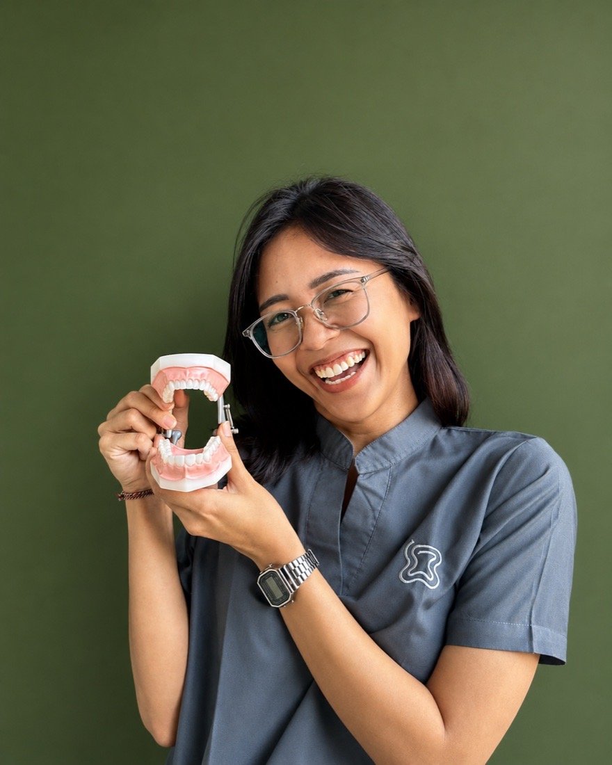 drg. Ni Luh Putu Diah Laksmi Dewi at FLOSS Dental Studio