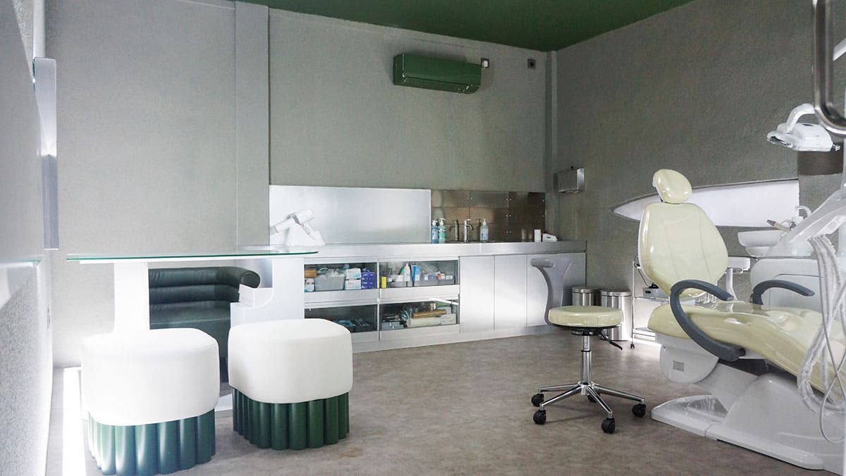 Ruang perawatan FLOSS Dental Studio Bali